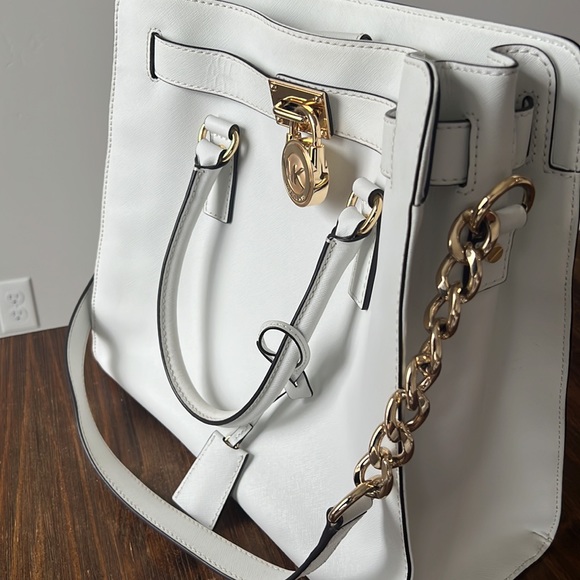 Michael Kors white large hamilton 2 way bag. - Picture 12 of 14